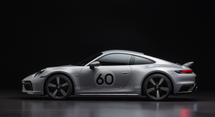 Porsche présente sa nouvelle… tente de toit !